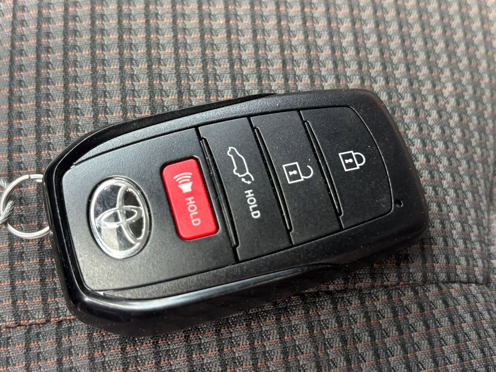 Thumbnail: 2025 Toyota Highlander - 21