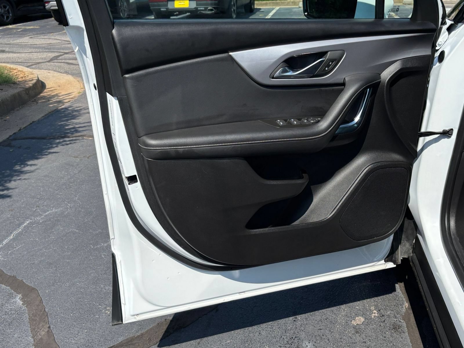 Thumbnail: 2026 Chevrolet Blazer - 18