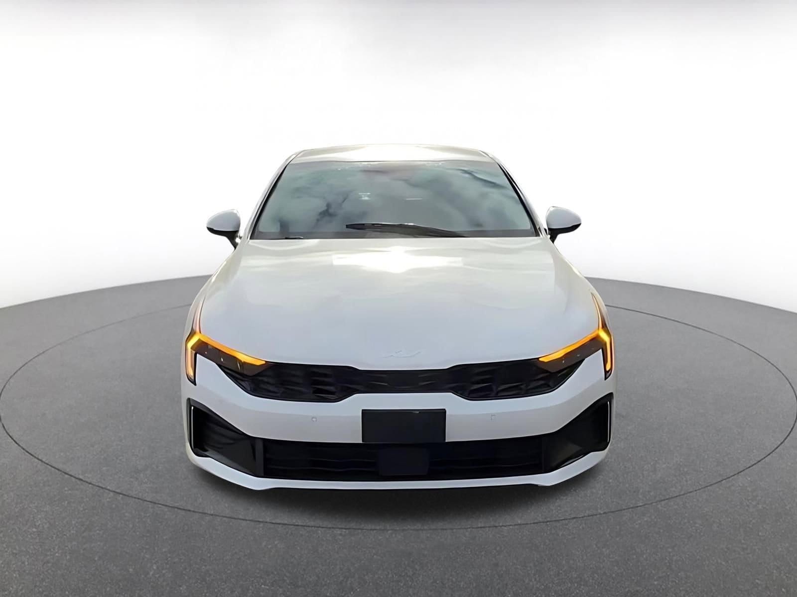 Thumbnail: 2025 Kia K5 - 5