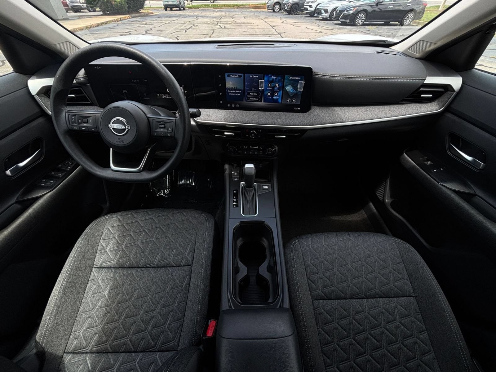 Thumbnail: 2026 Nissan Kicks - 32