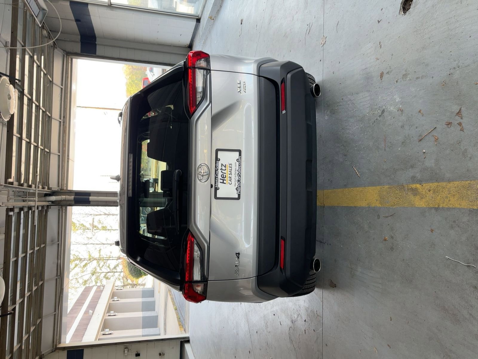 Thumbnail: 2025 Toyota RAV4 - 21