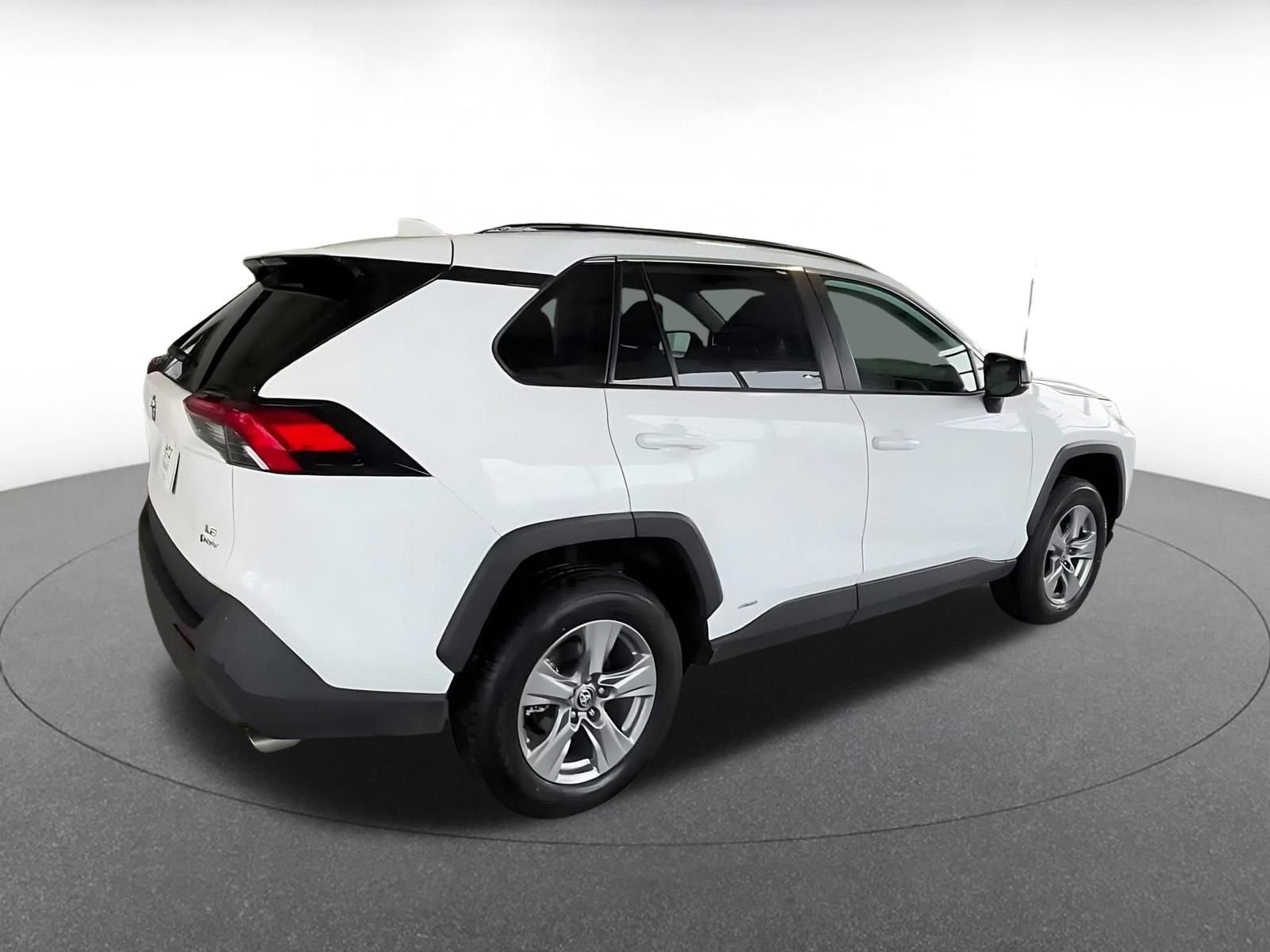 Thumbnail: 2025 Toyota RAV4 - 20