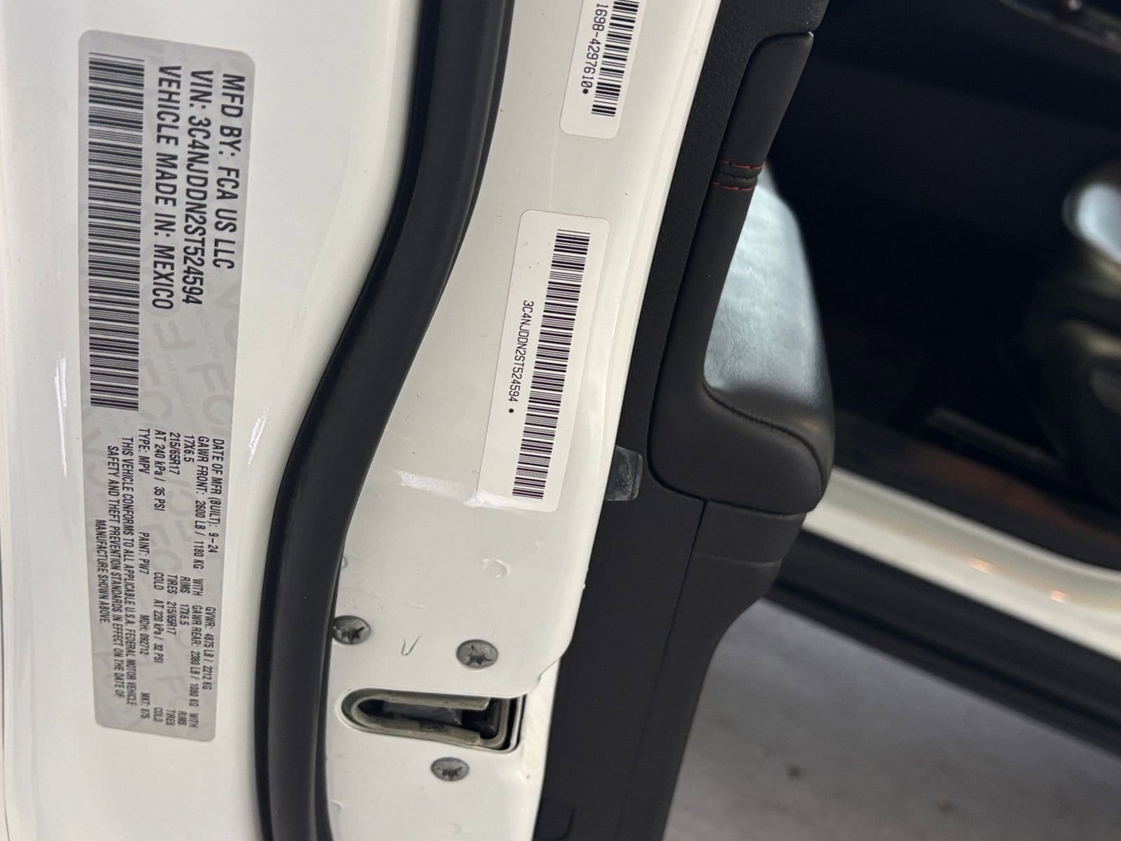 Thumbnail: 2025 Jeep Compass - 28