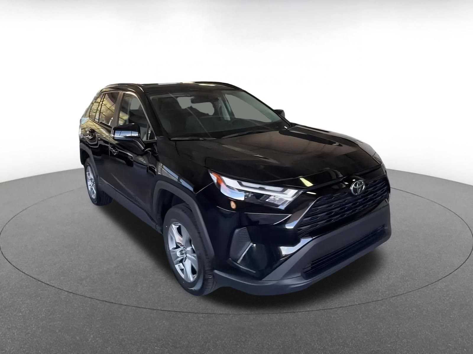 Thumbnail: 2025 Toyota RAV4 - 3