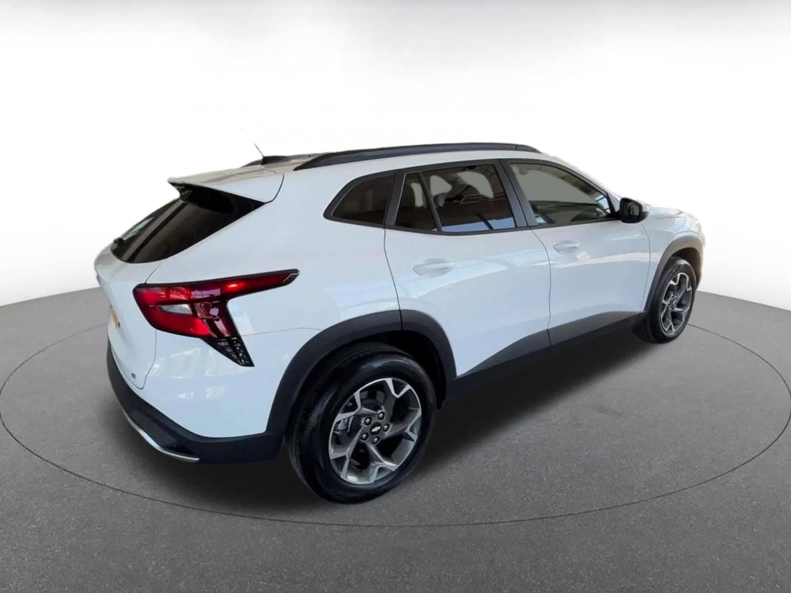 Thumbnail: 2025 Chevrolet Trax - 13