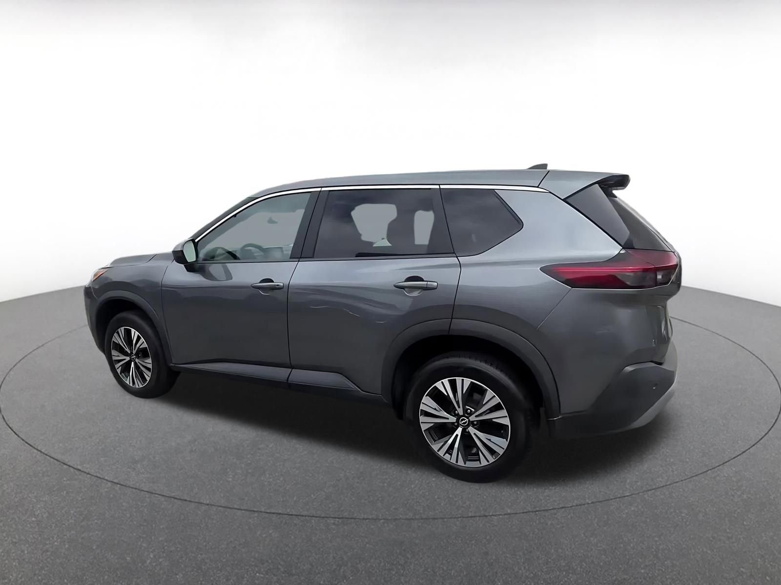 Thumbnail: 2023 Nissan Rogue - 10