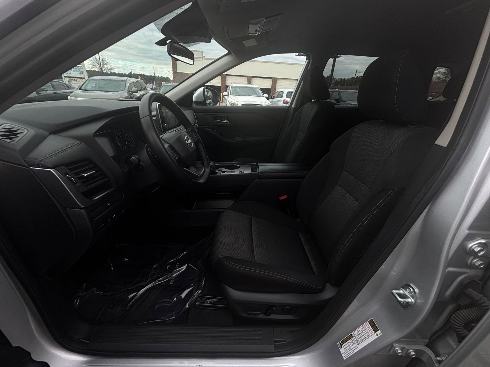 Thumbnail: 2025 Nissan Rogue - 29