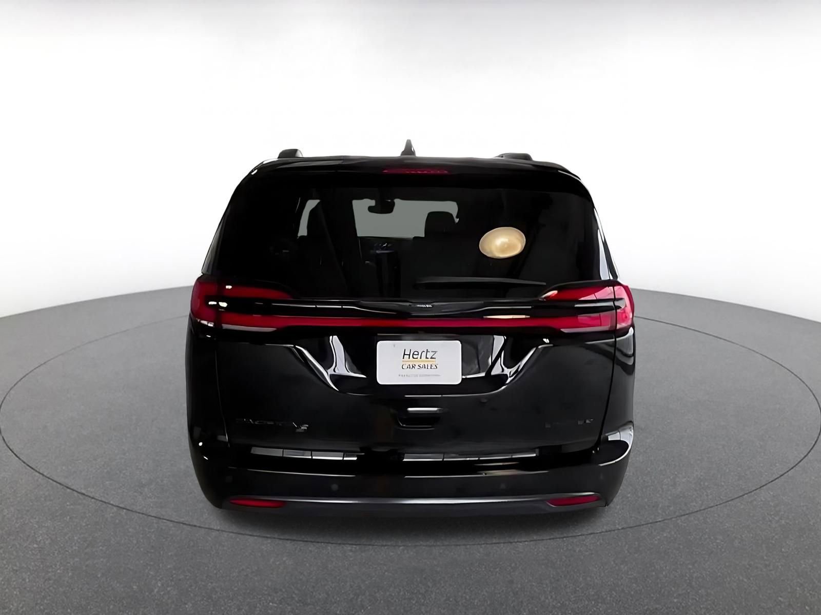 Thumbnail: 2025 Chrysler Pacifica - 12