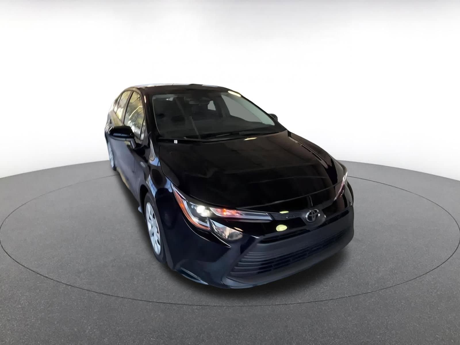 Thumbnail: 2025 Toyota Corolla - 3