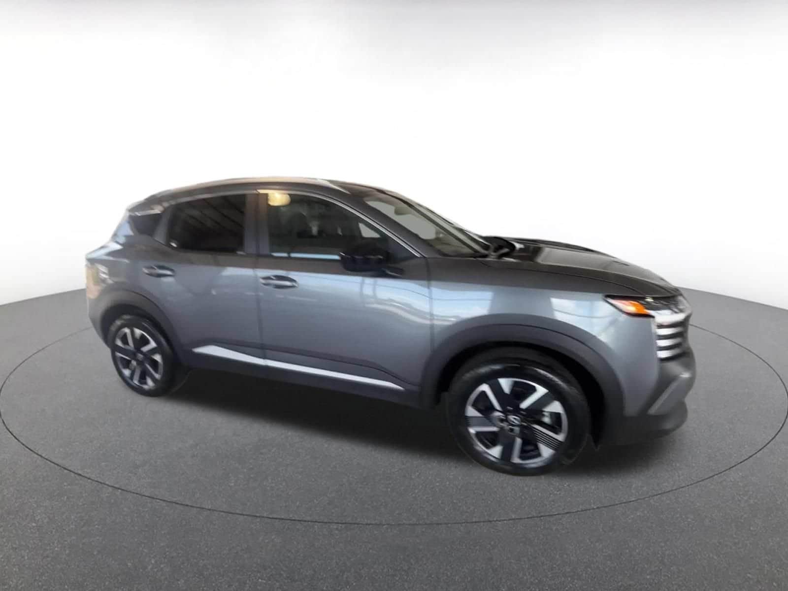 Thumbnail: 2026 Nissan Kicks - 2