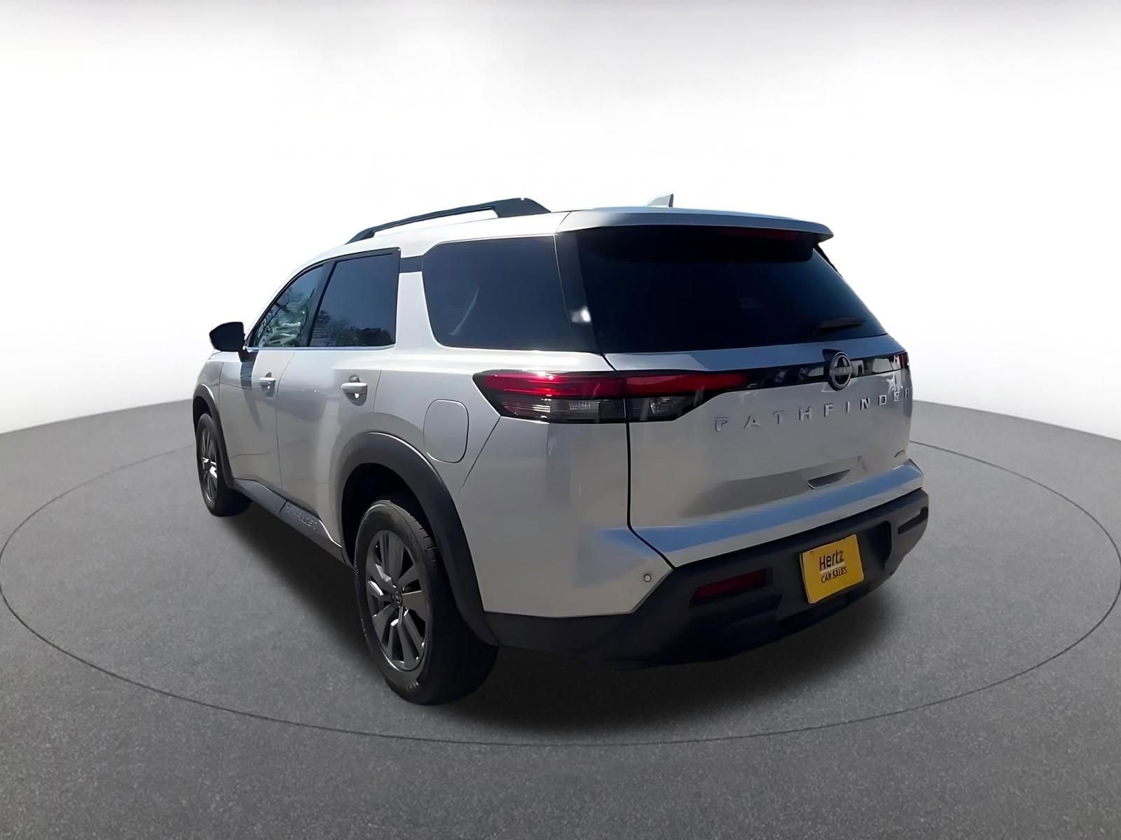 Thumbnail: 2025 Nissan Pathfinder - 11