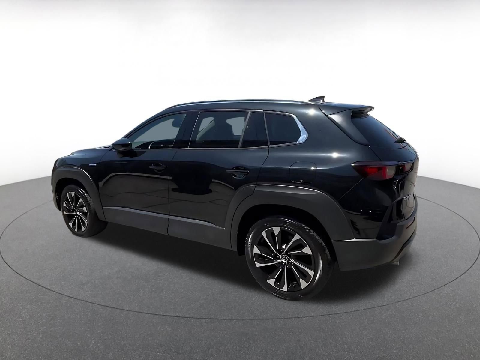 Thumbnail: 2025 Mazda CX-50 - 10
