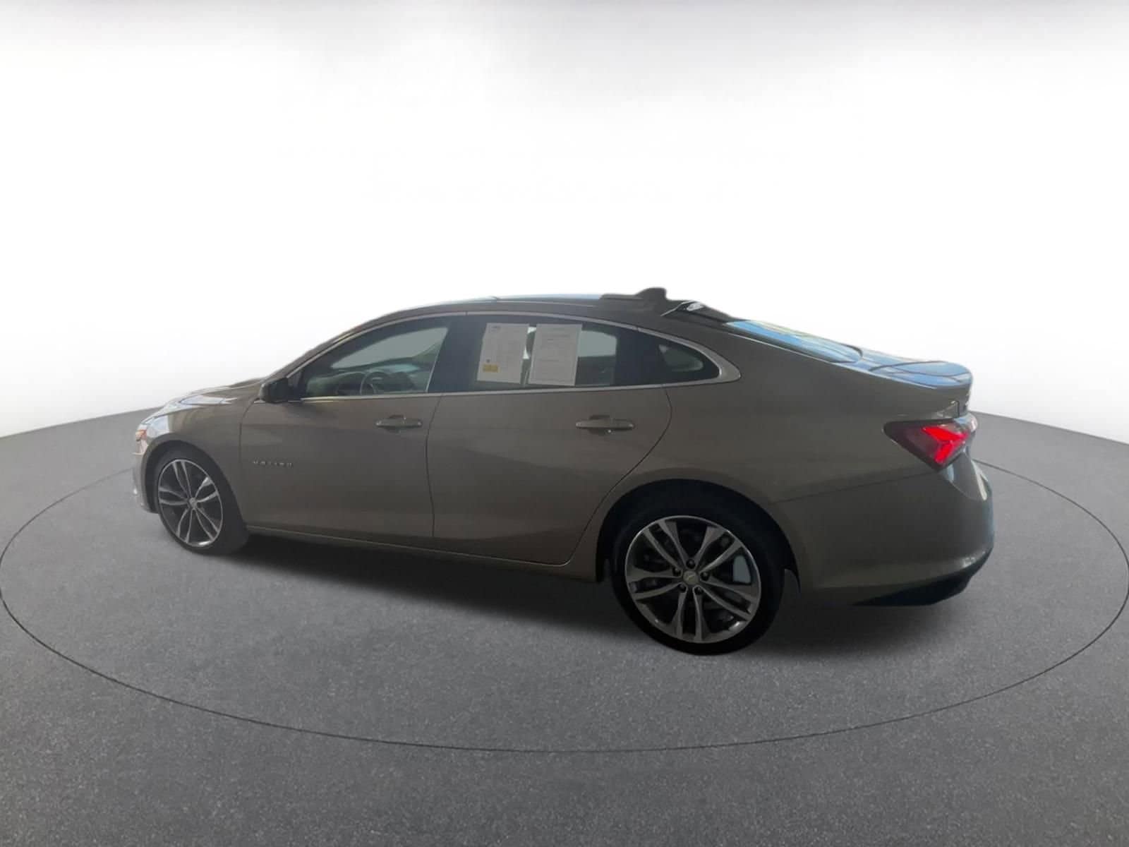 Thumbnail: 2024 Chevrolet Malibu - 10