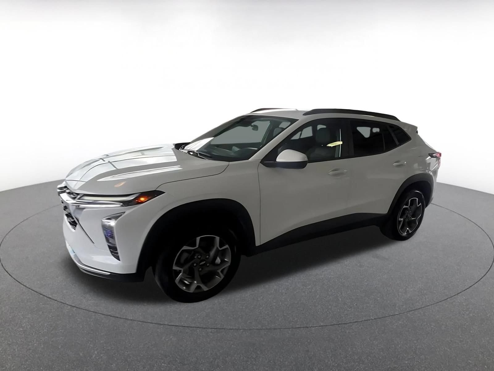 Thumbnail: 2025 Chevrolet Trax - 7