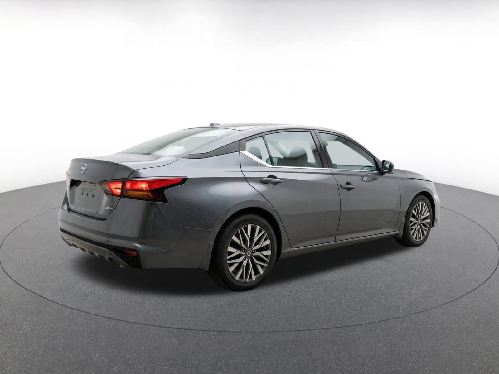Thumbnail: 2025 Nissan Altima - 11