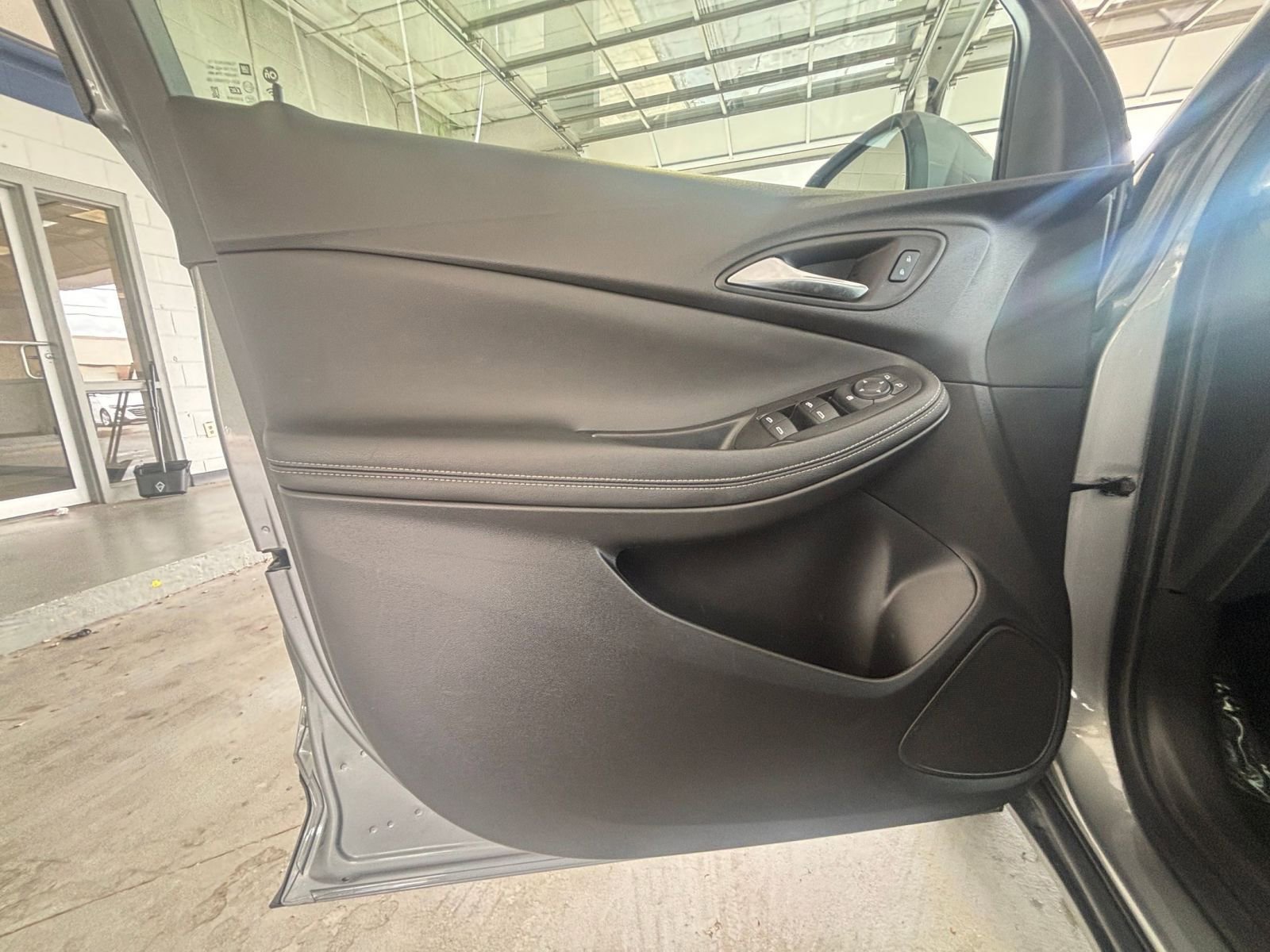 Thumbnail: 2025 Buick Encore GX - 18