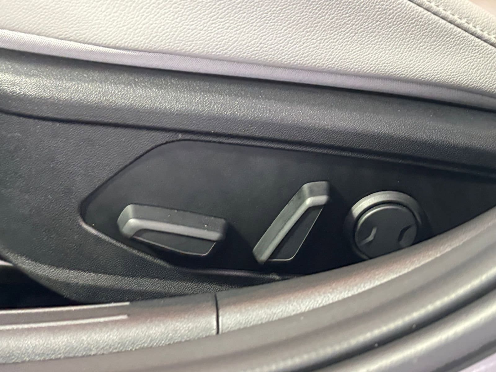 Thumbnail: 2025 Hyundai Elantra - 25