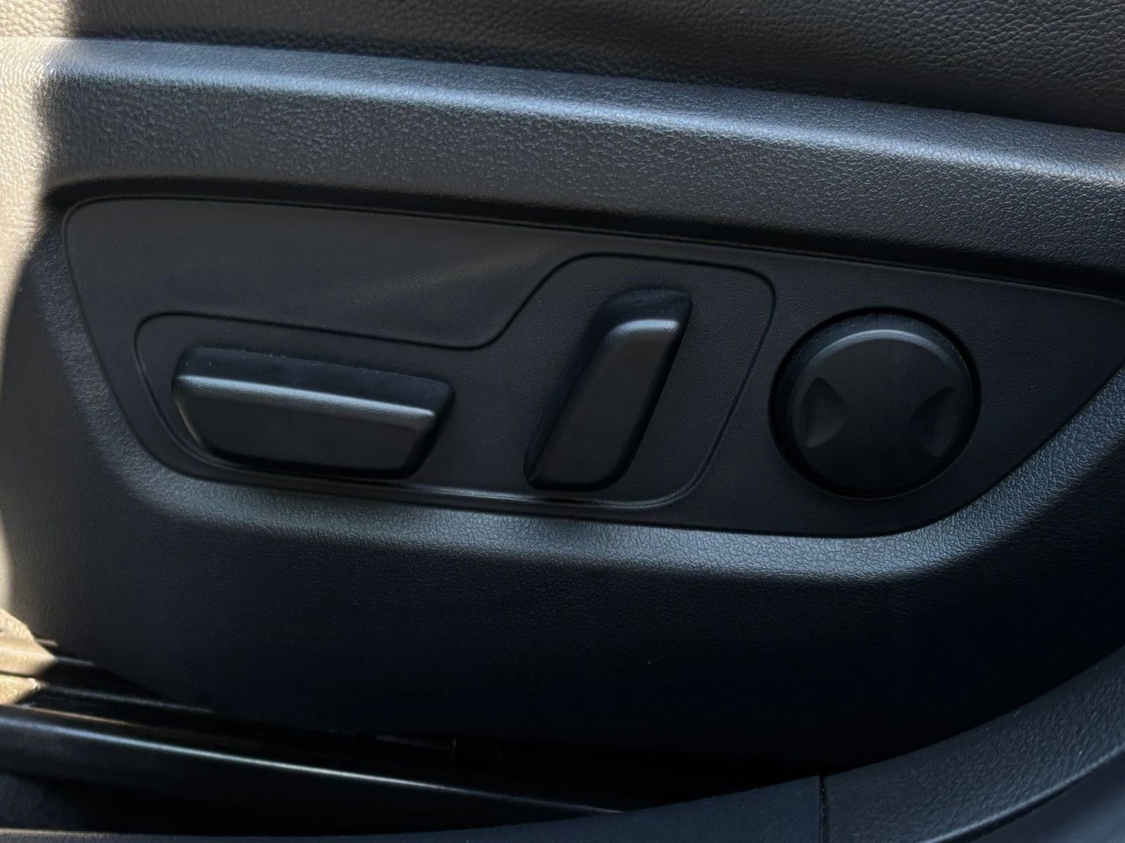 Thumbnail: 2025 Mazda CX-50 - 23