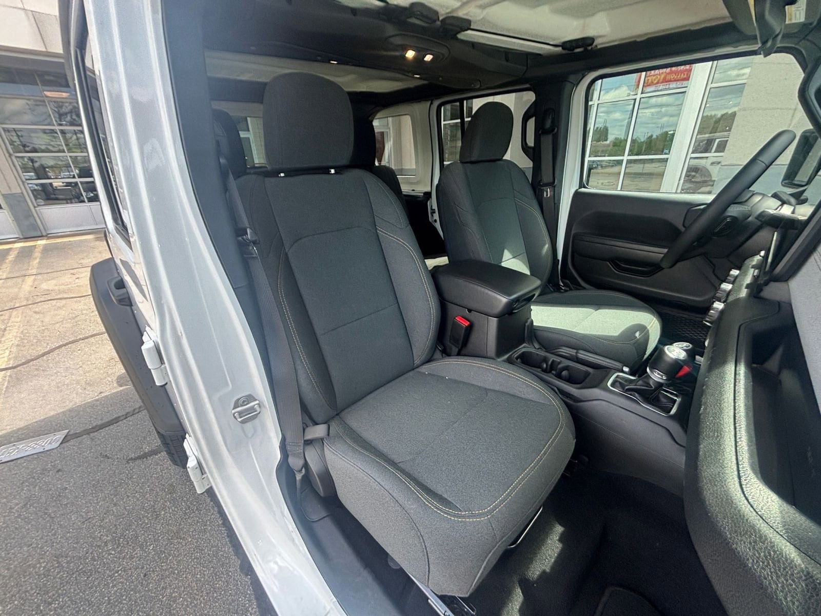 Thumbnail: 2025 Jeep Wrangler - 35