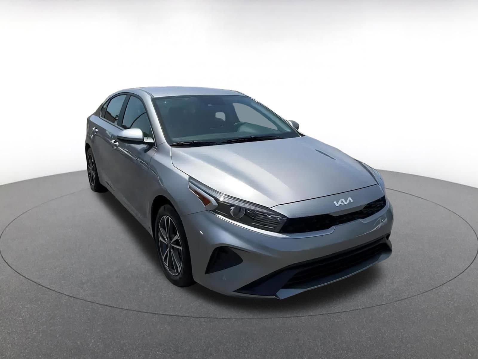 2024 Kia Forte LXS 3