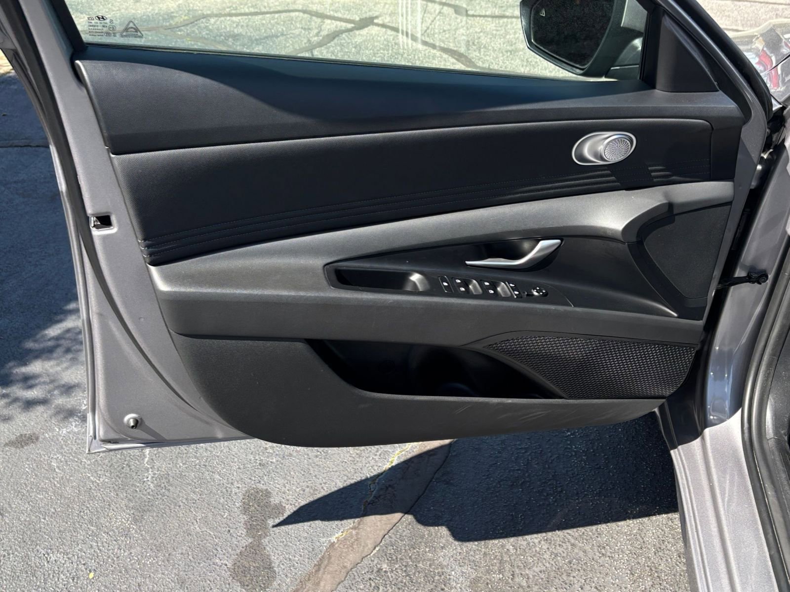 Thumbnail: 2025 Hyundai Elantra - 25