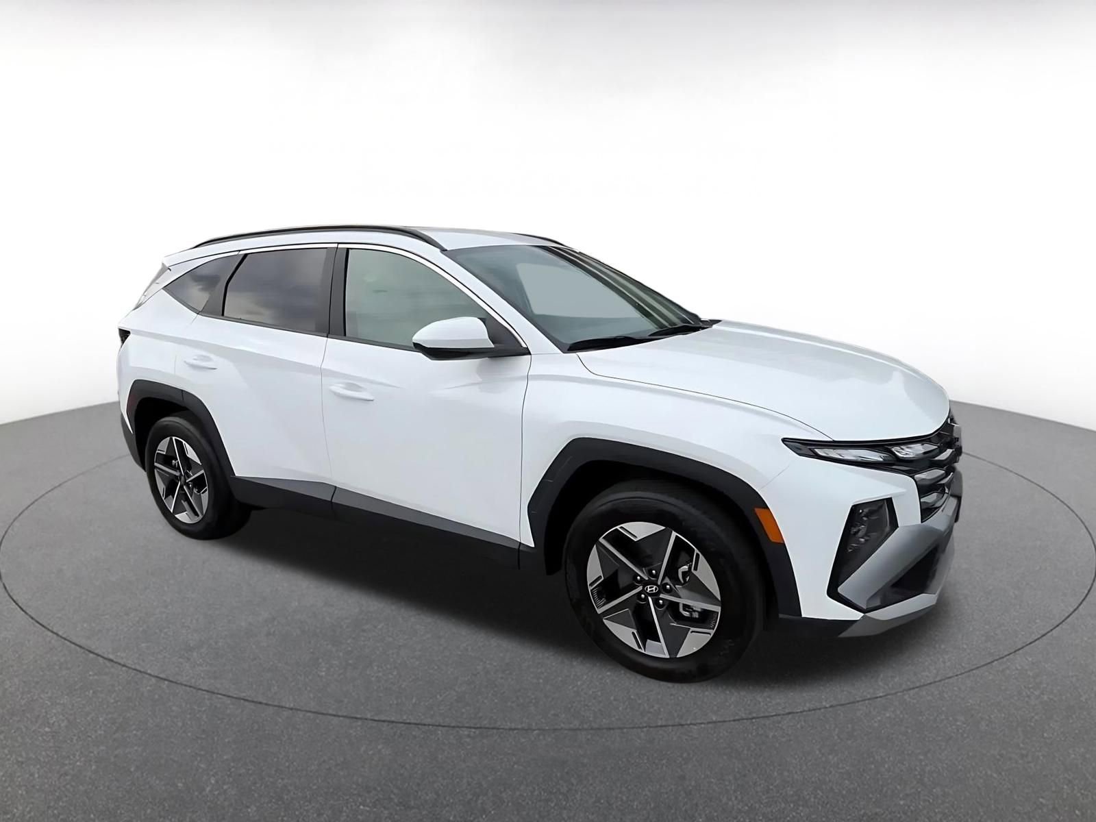 Thumbnail: 2025 Hyundai Tucson - 3