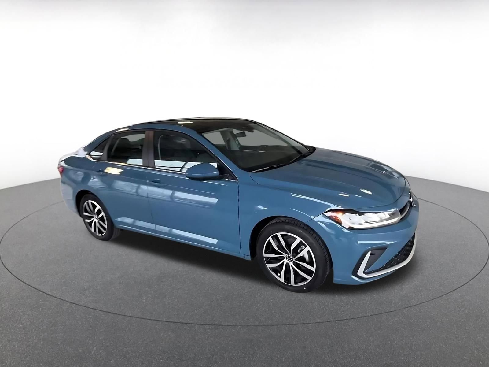 Thumbnail: 2025 Volkswagen Jetta - 1