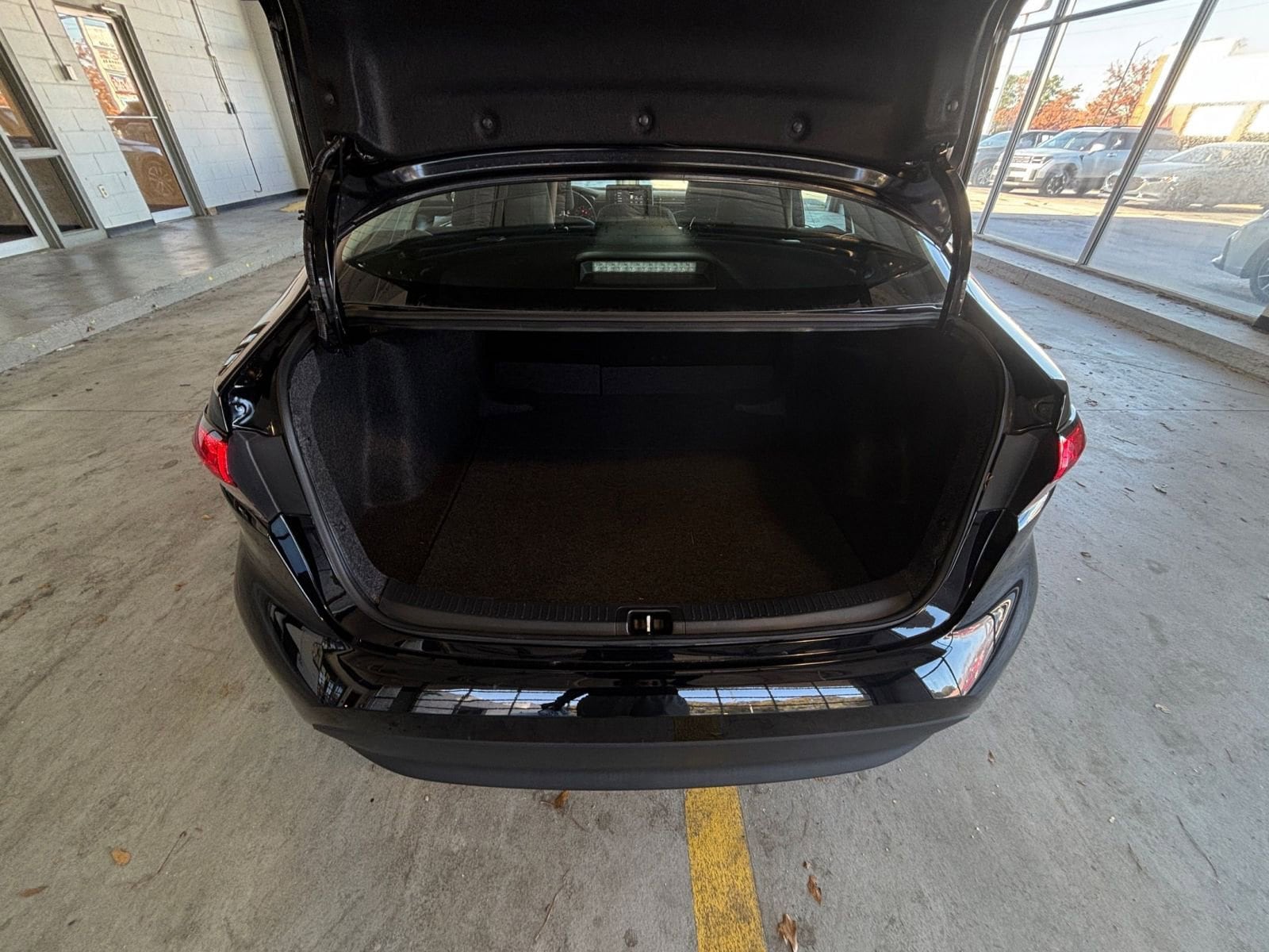 Thumbnail: 2025 Toyota Corolla - 30