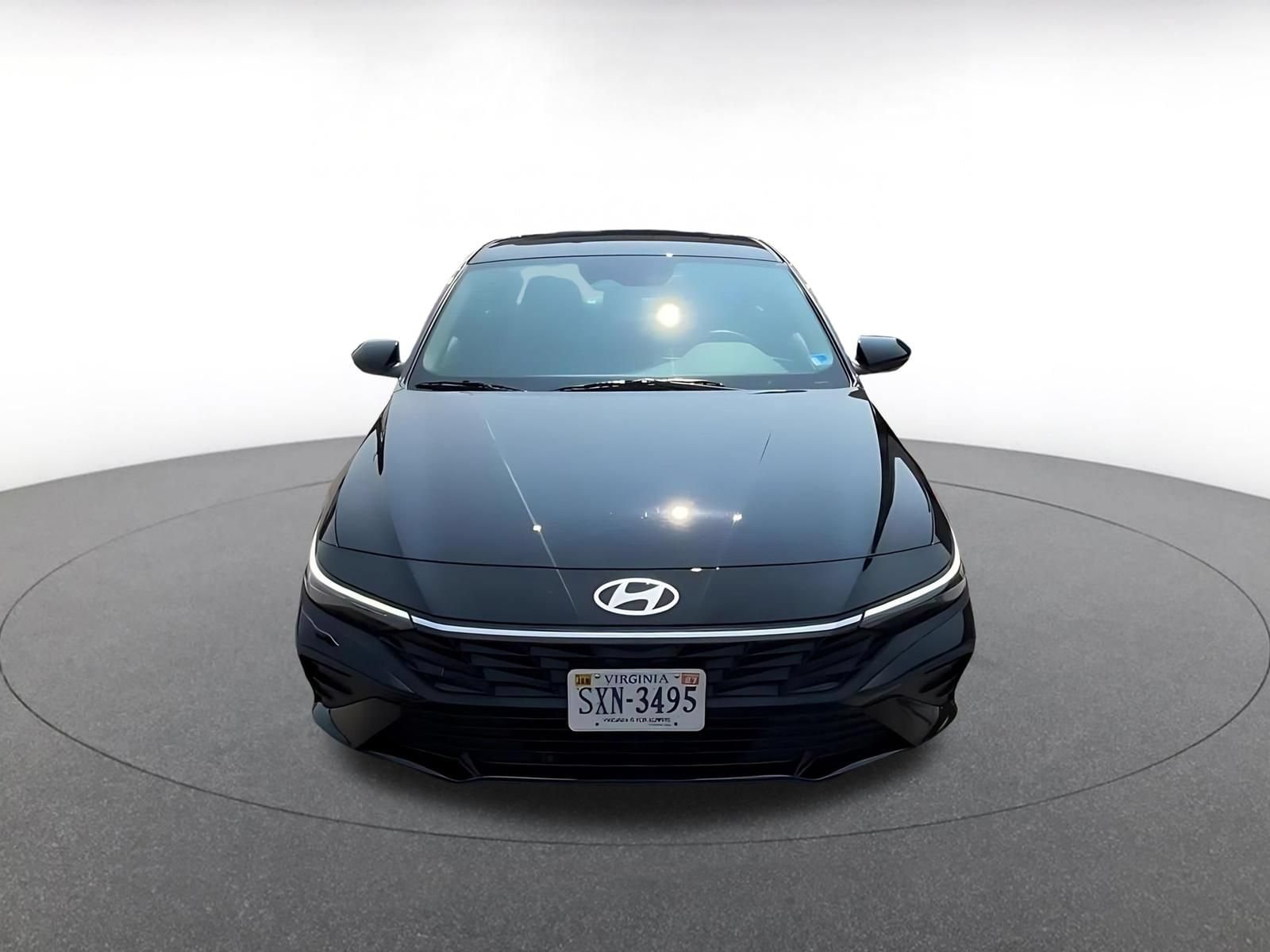 Thumbnail: 2026 Hyundai Elantra - 4