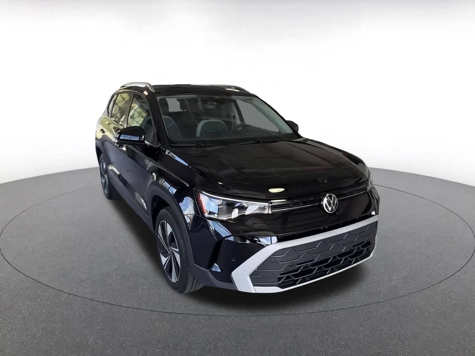 Thumbnail: 2025 Volkswagen Taos - 3