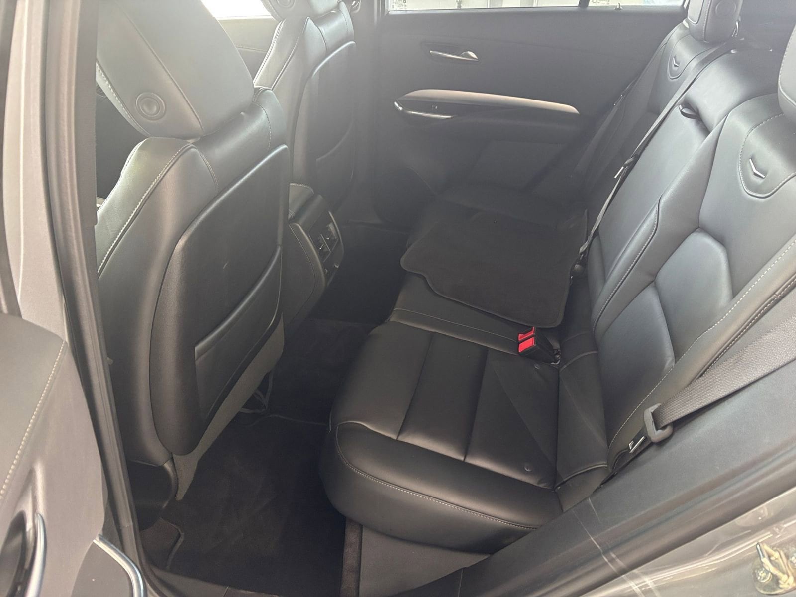 Thumbnail: 2023 Cadillac XT4 - 26