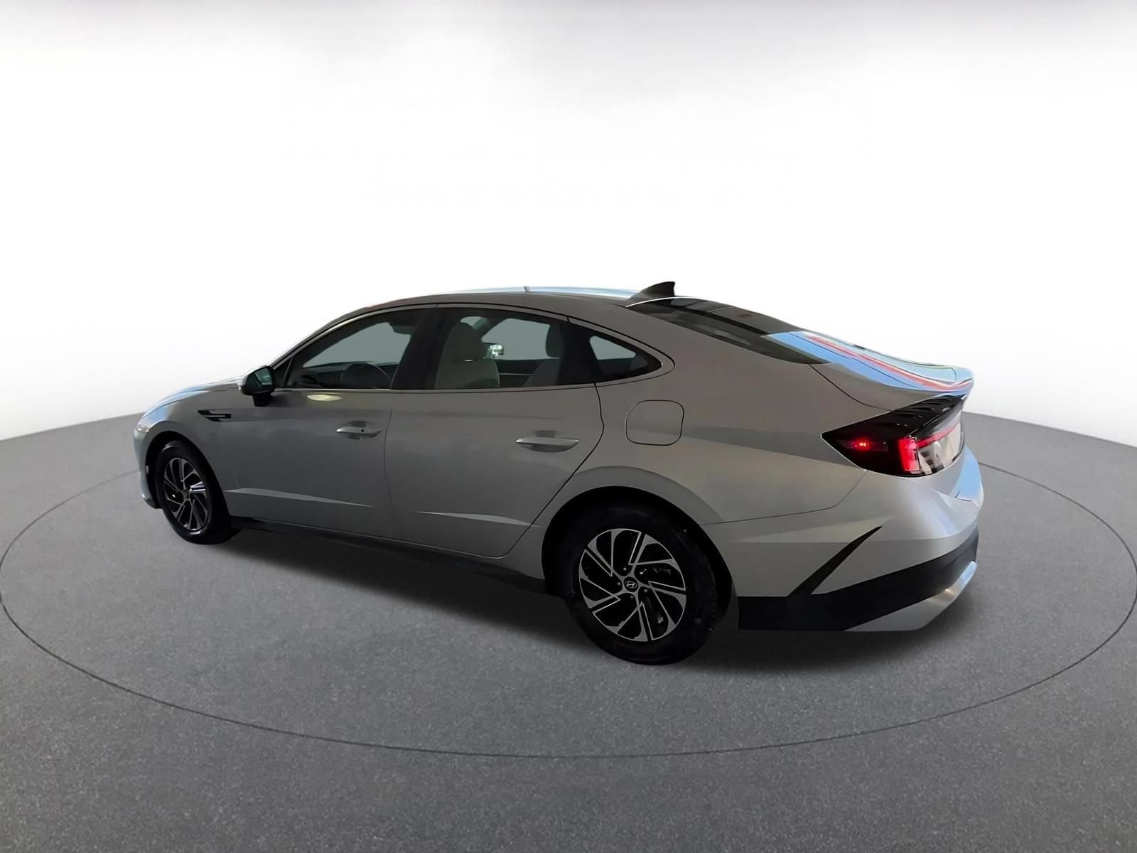 Thumbnail: 2026 Hyundai Sonata - 10