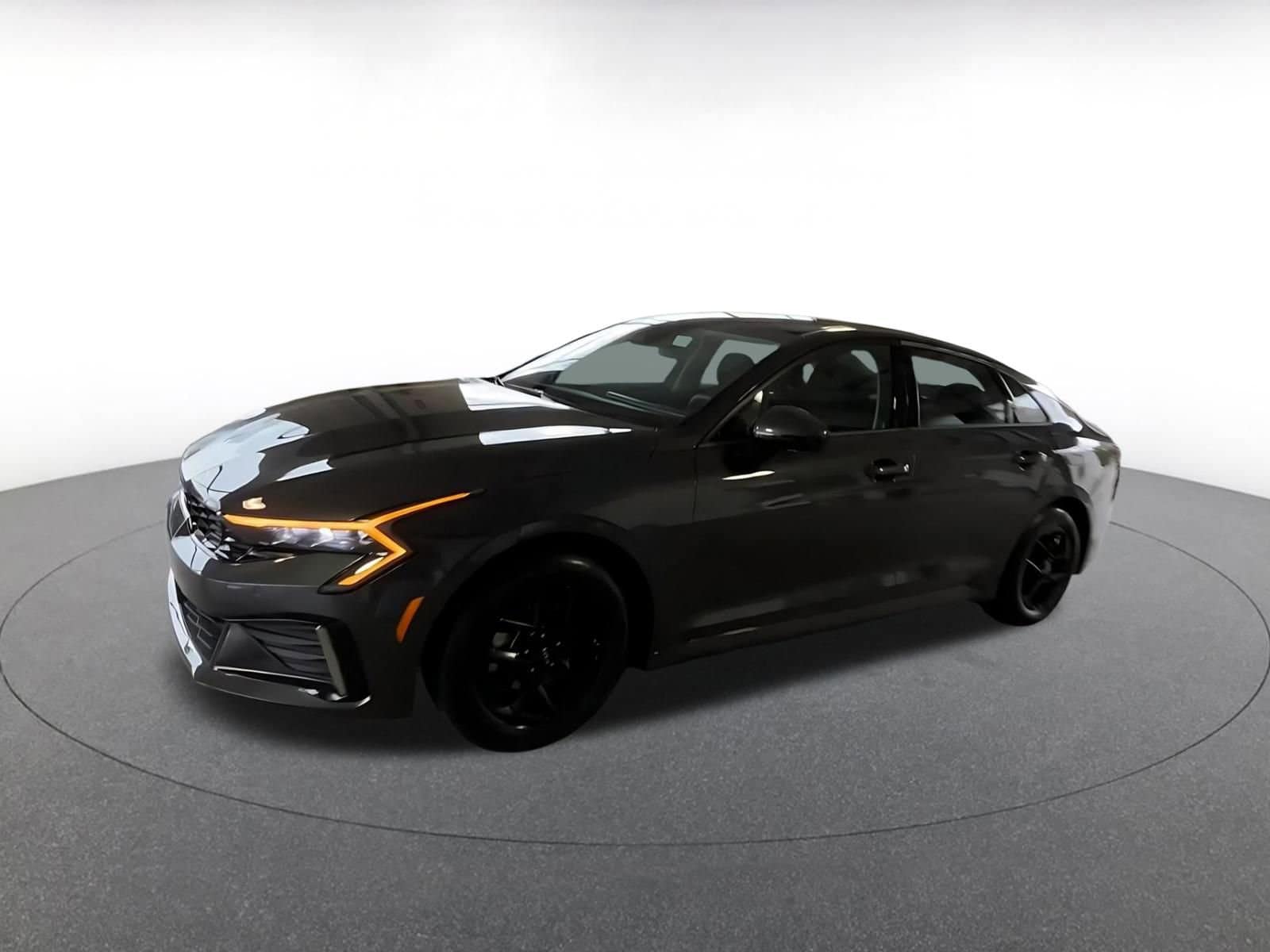 Thumbnail: 2025 Kia K5 - 6