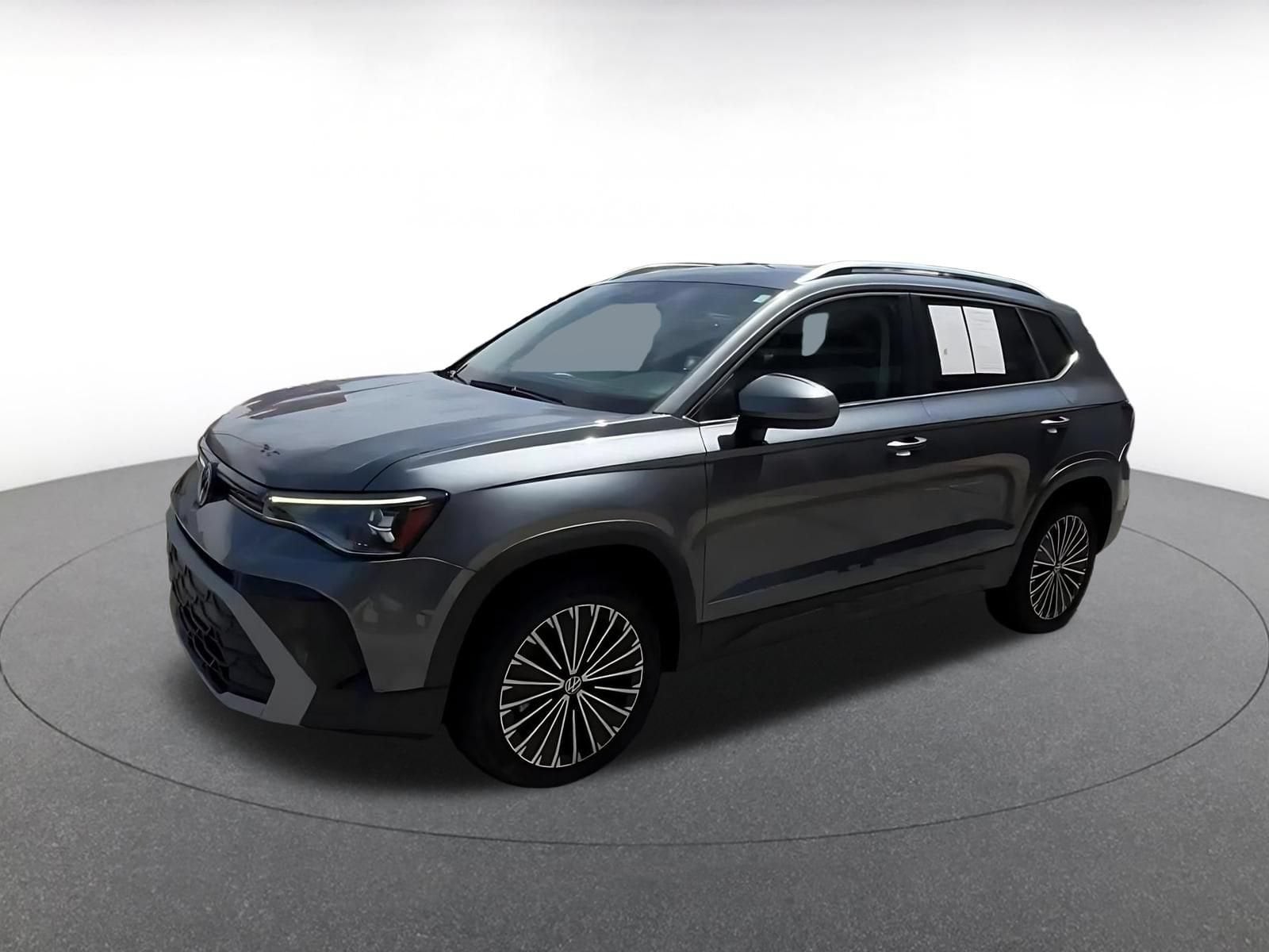 Thumbnail: 2025 Volkswagen Taos - 7