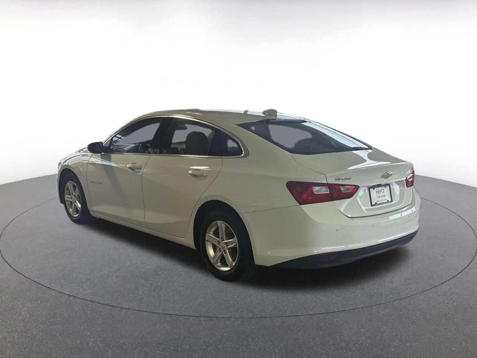 Thumbnail: 2024 Chevrolet Malibu - 18