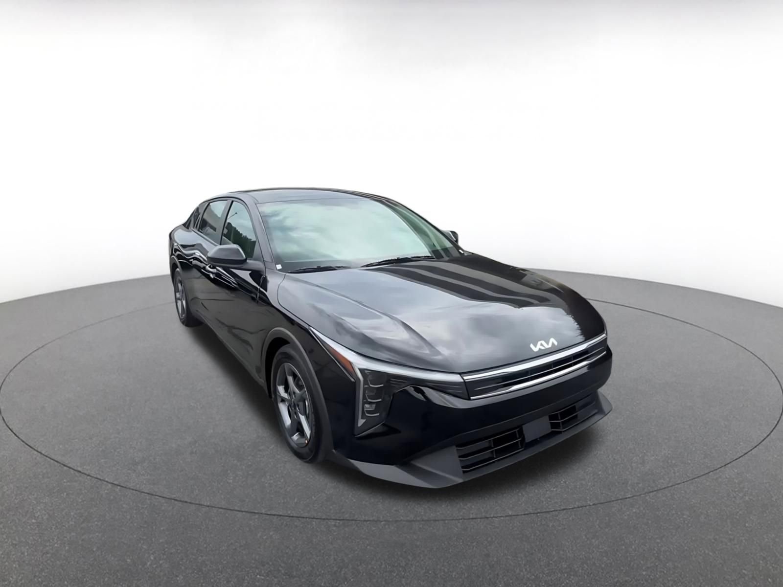 Thumbnail: 2025 Kia K4 - 3