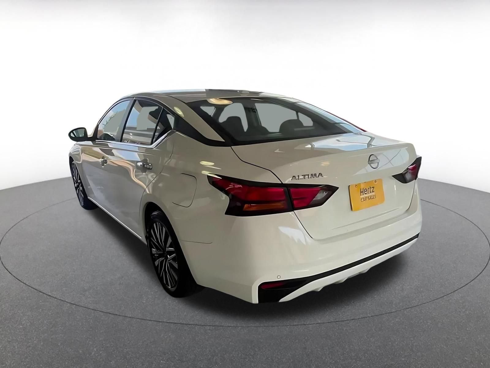 Thumbnail: 2025 Nissan Altima - 11