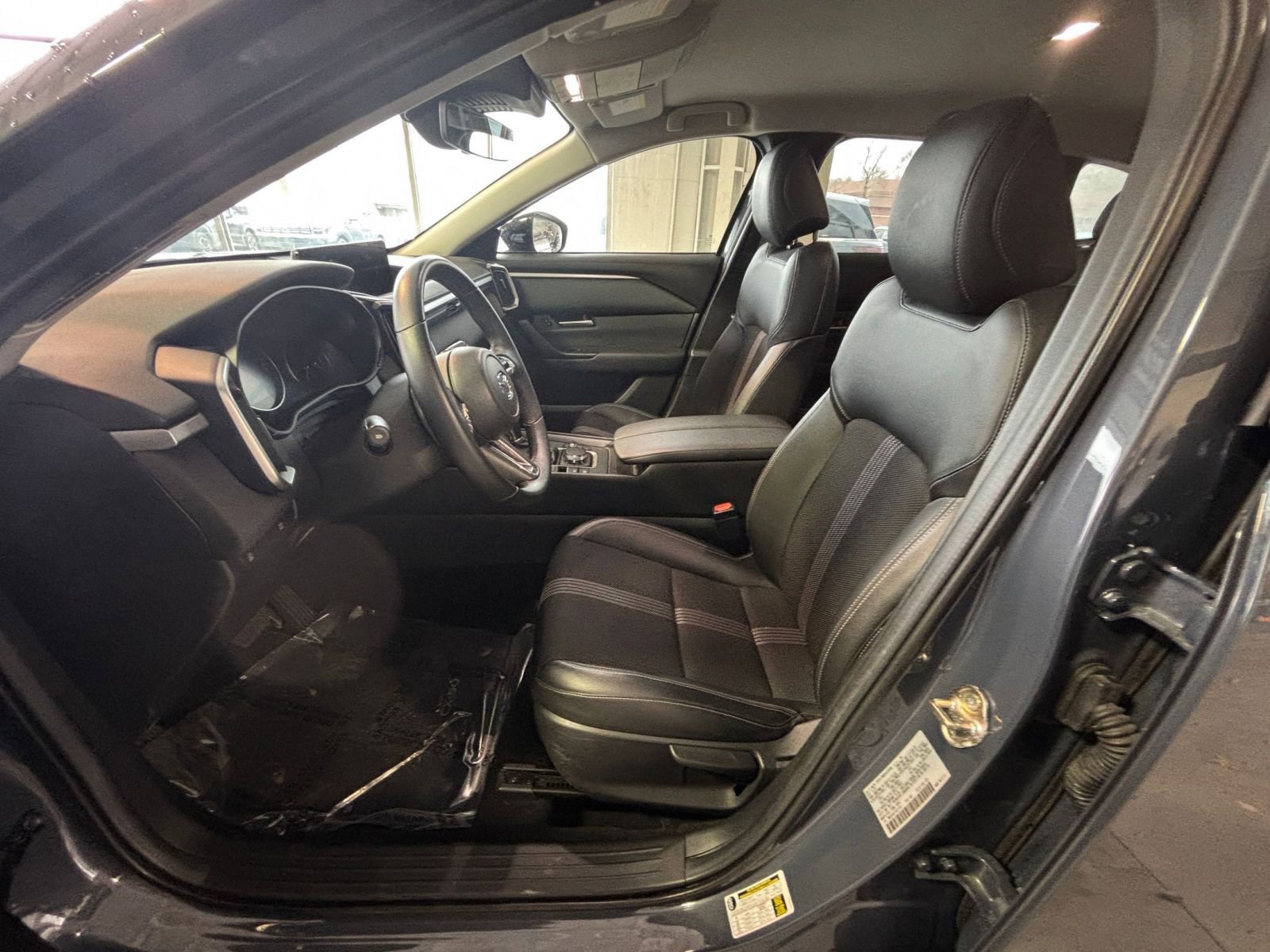 Thumbnail: 2025 Mazda CX-50 - 32