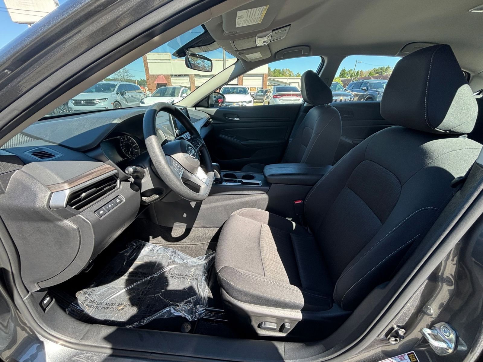 Thumbnail: 2025 Nissan Altima - 32