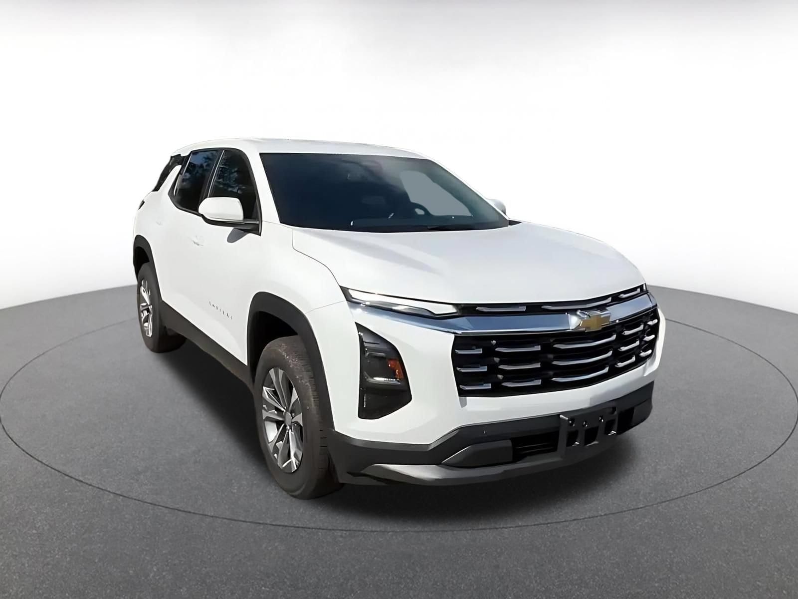Thumbnail: 2025 Chevrolet Equinox - 3