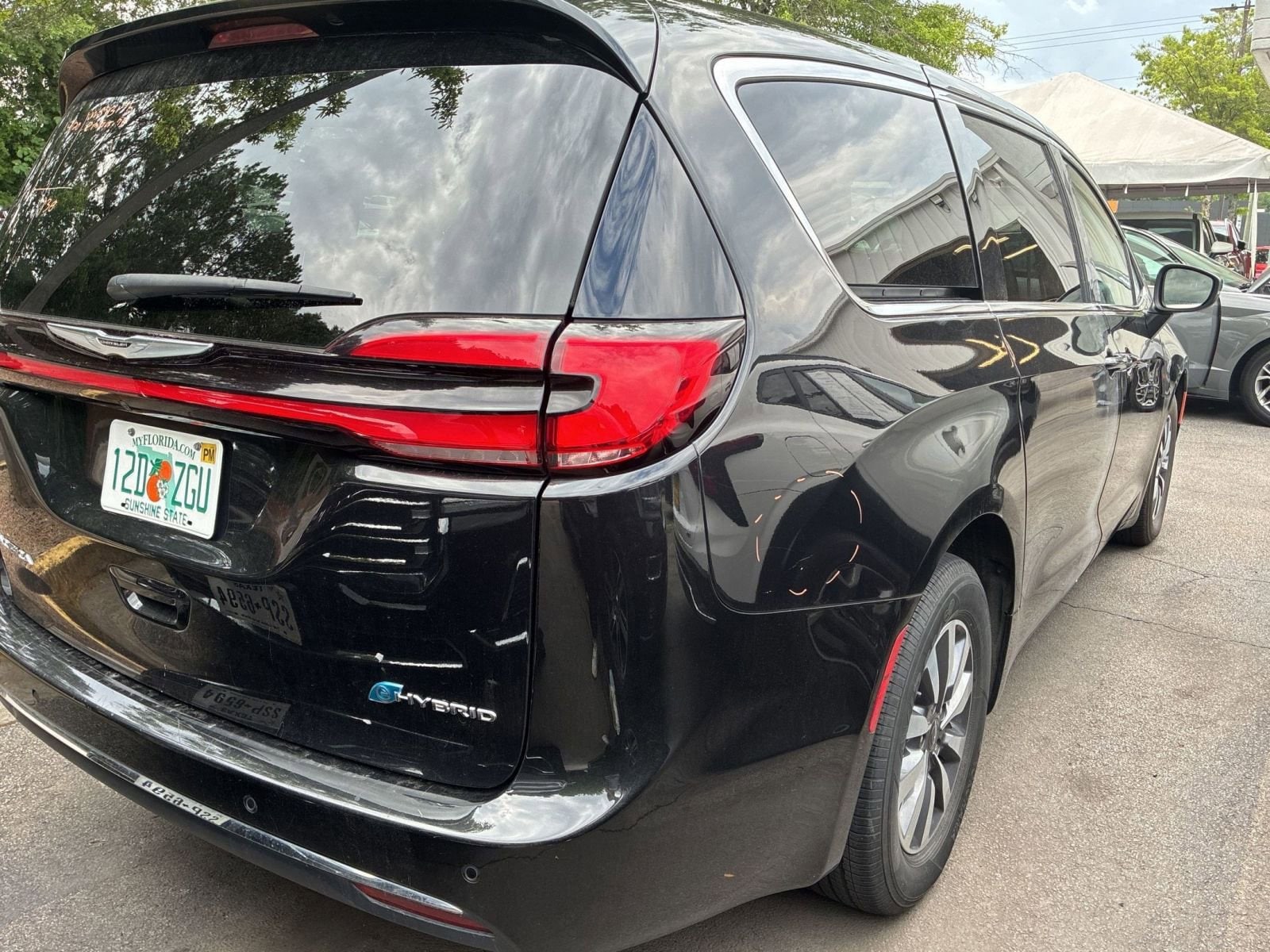 Thumbnail: 2023 Chrysler Pacifica - 11