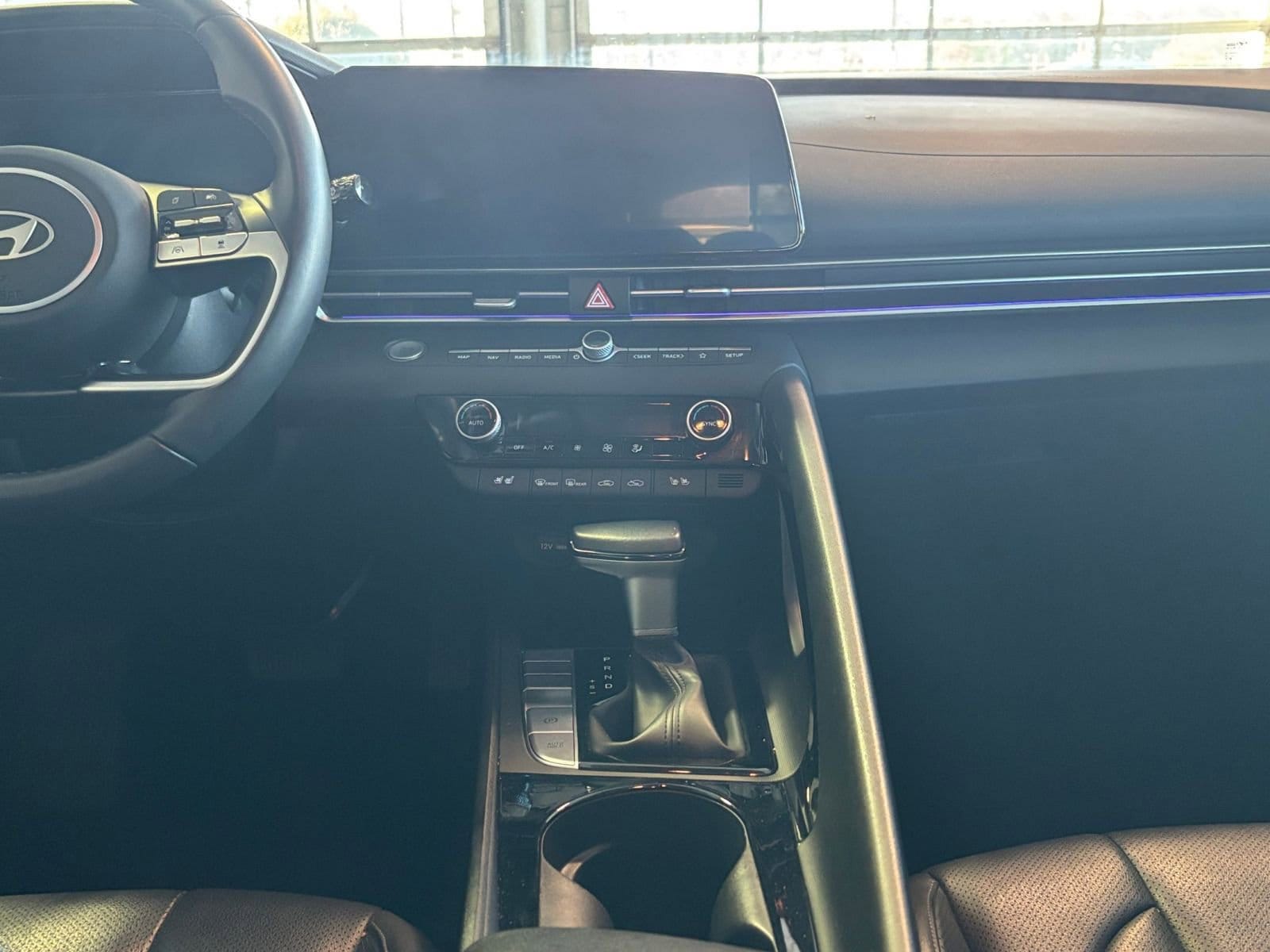 Thumbnail: 2025 Hyundai Elantra - 18