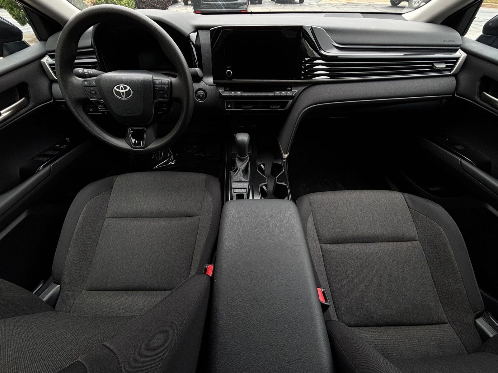 Thumbnail: 2025 Toyota Camry - 32