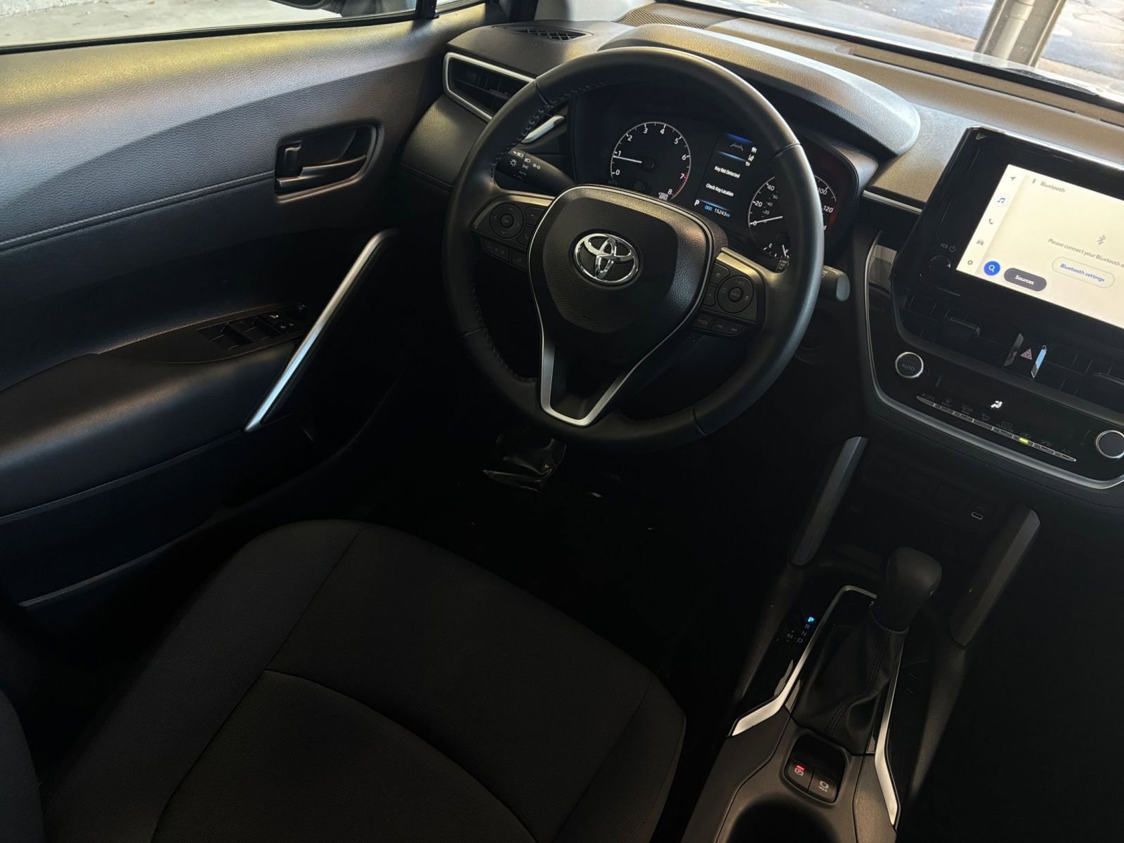 Thumbnail: 2025 Toyota Corolla Cross - 33