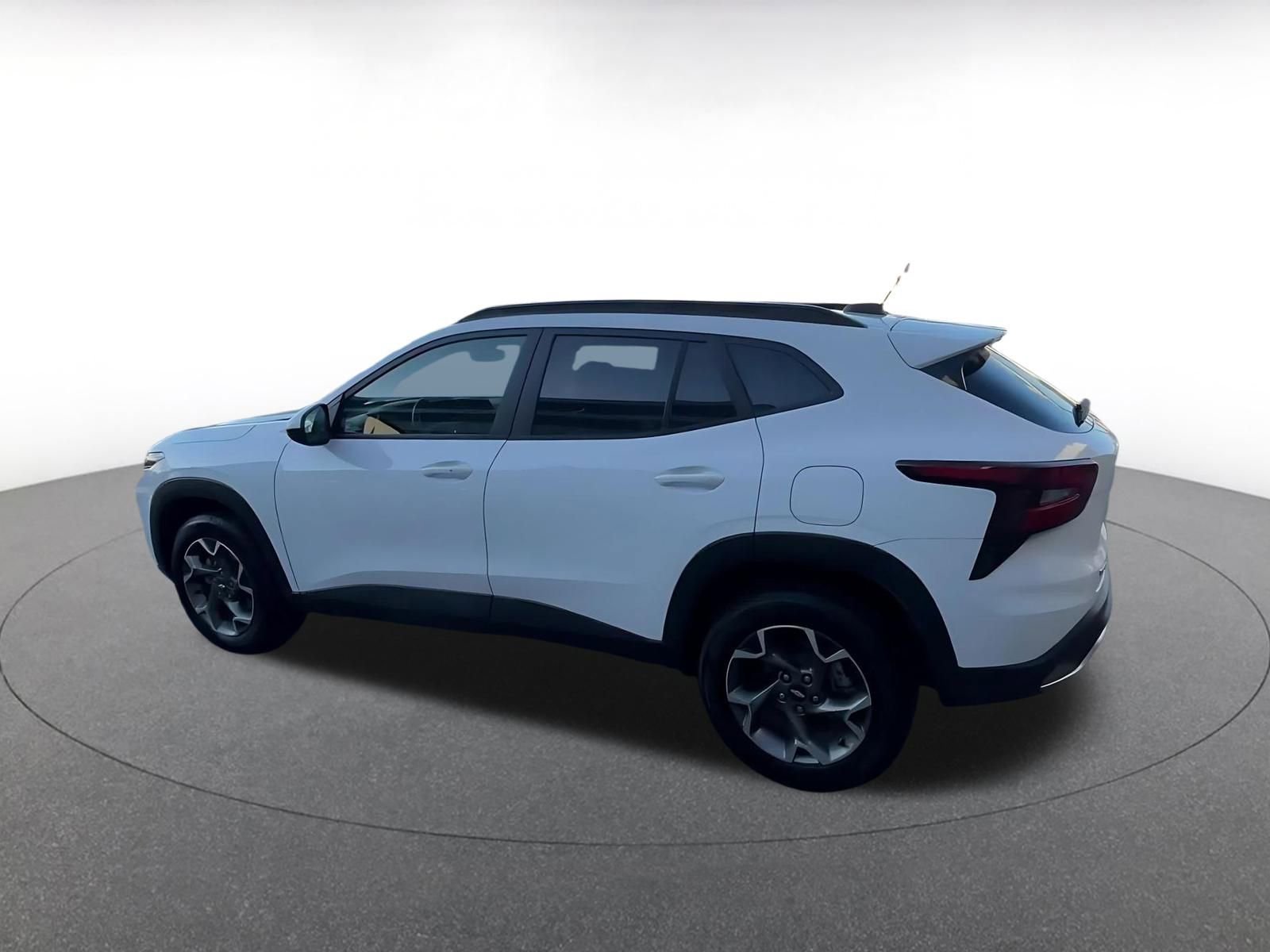 Thumbnail: 2025 Chevrolet Trax - 13