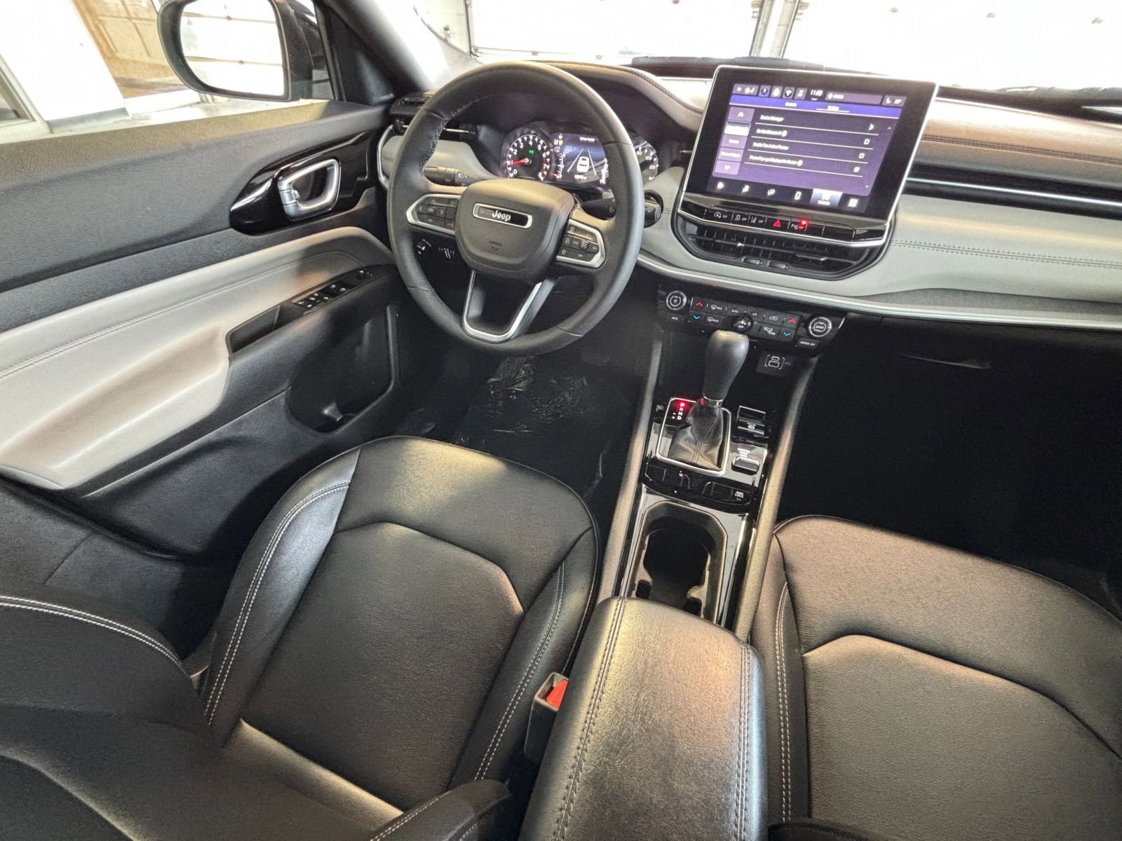 Thumbnail: 2025 Jeep Compass - 35