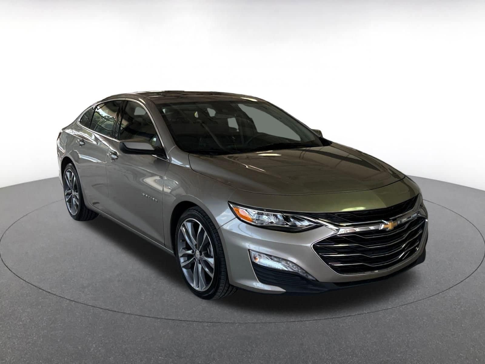 Thumbnail: 2024 Chevrolet Malibu - 1