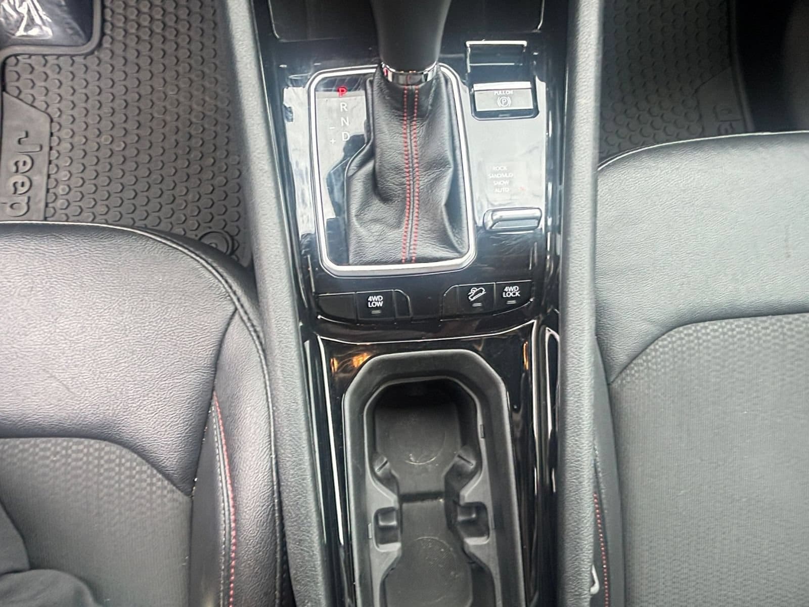 2025 Jeep Compass Trailhawk - Photo 34