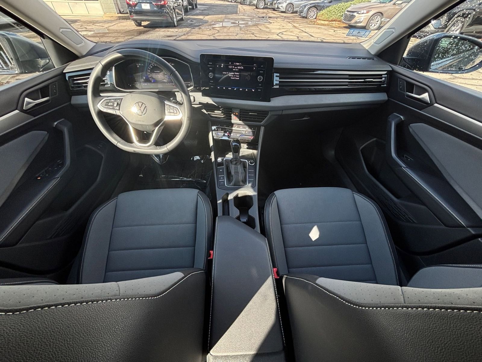 Thumbnail: 2025 Volkswagen Jetta - 33