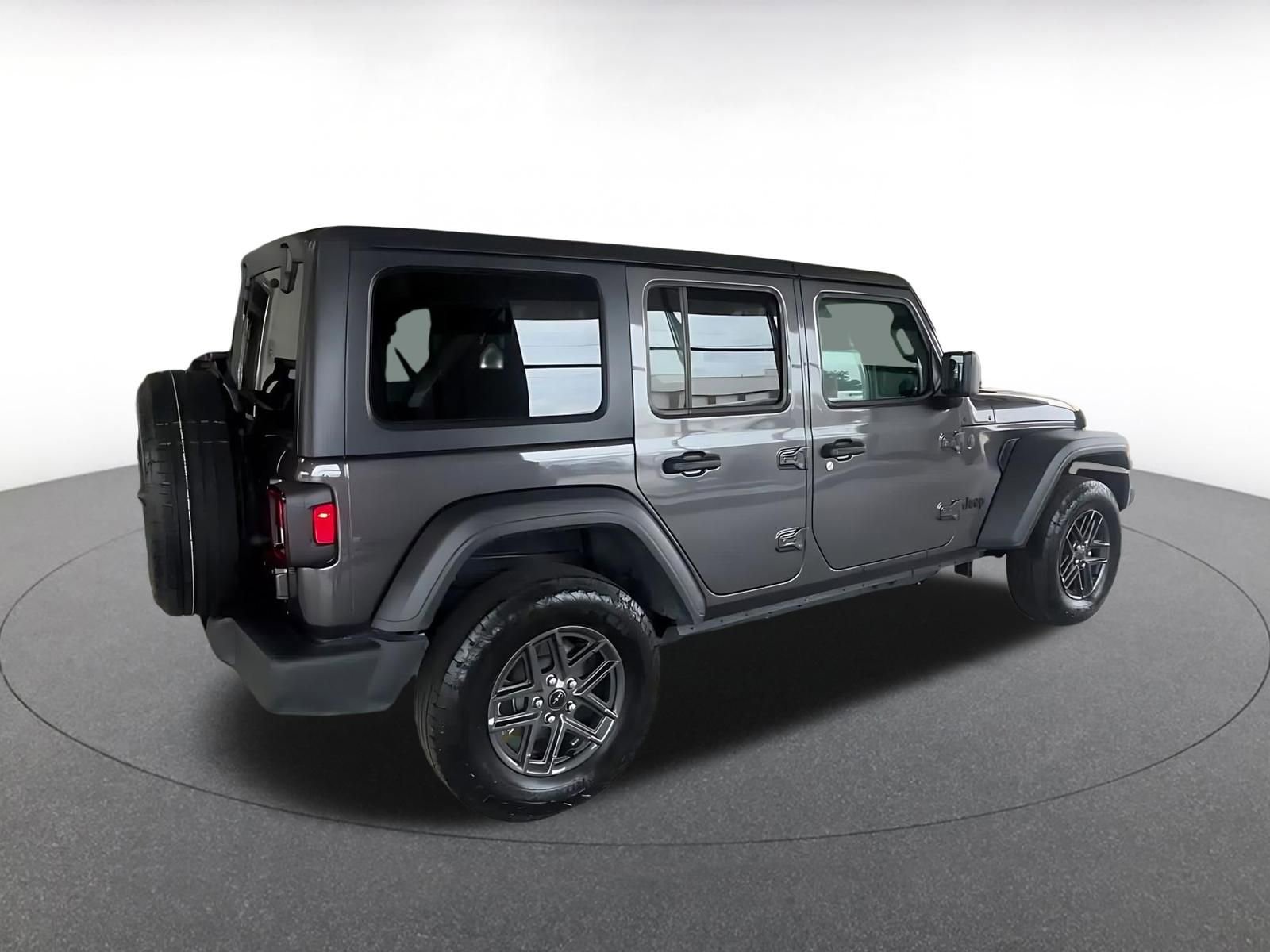Thumbnail: 2025 Jeep Wrangler - 13